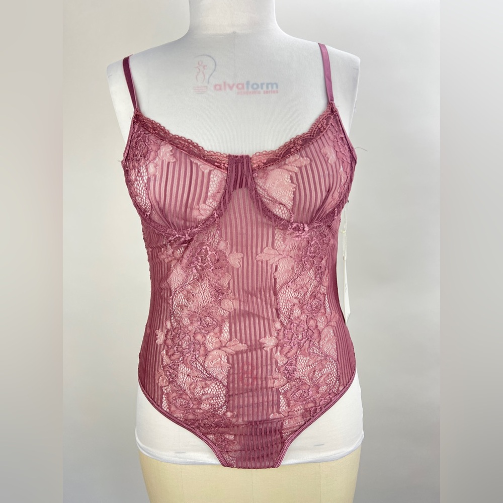349B-PURPLE. Lace Bodysuit with Adjustable Straps